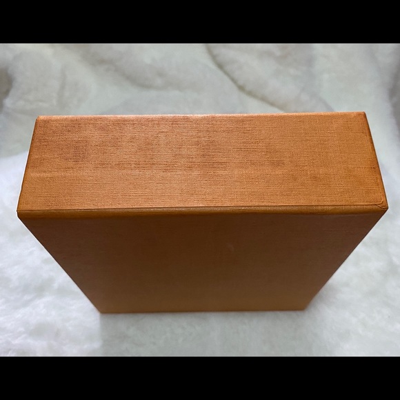 LOUIS VUITTON Silk Jeu De Louis BB Bandeau Beige - Picture 8 of 10